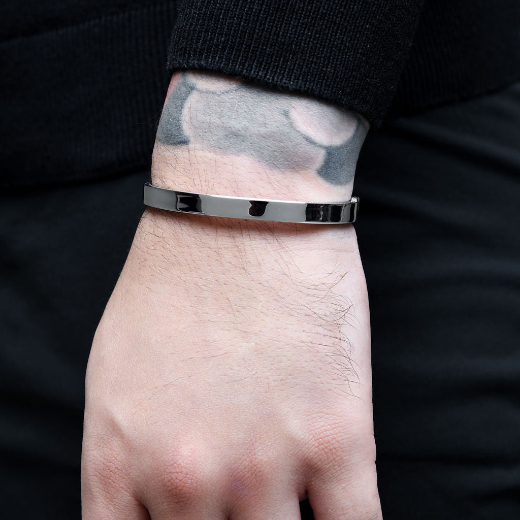 bottle-cuff-model2