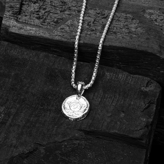 Silver Tachibana Kamon Amulet with Chain Necklace