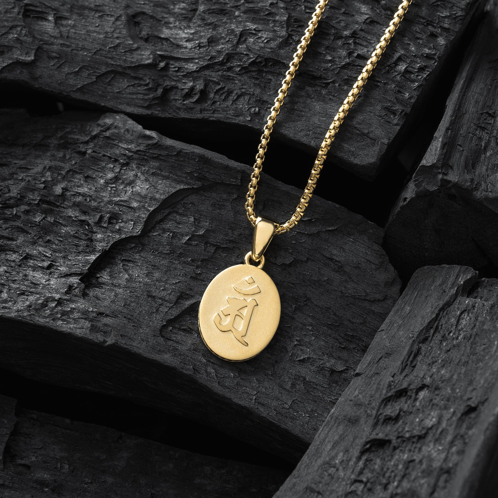 Gold-fugen-necklace-1