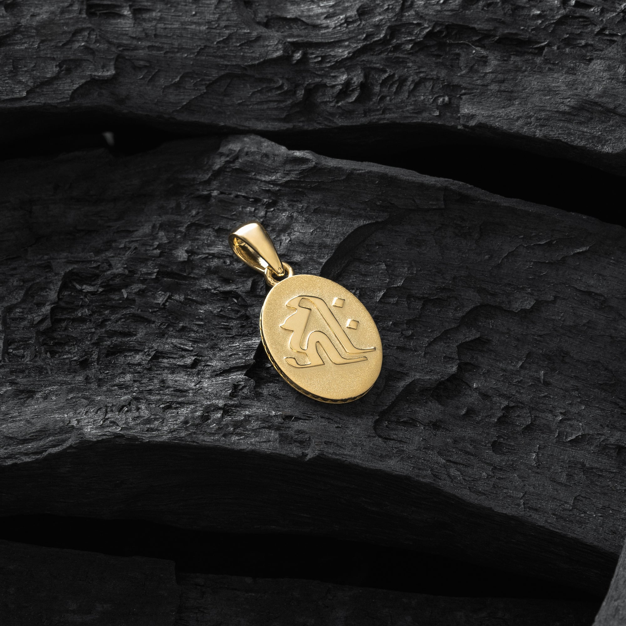 Gold-senju-pendant