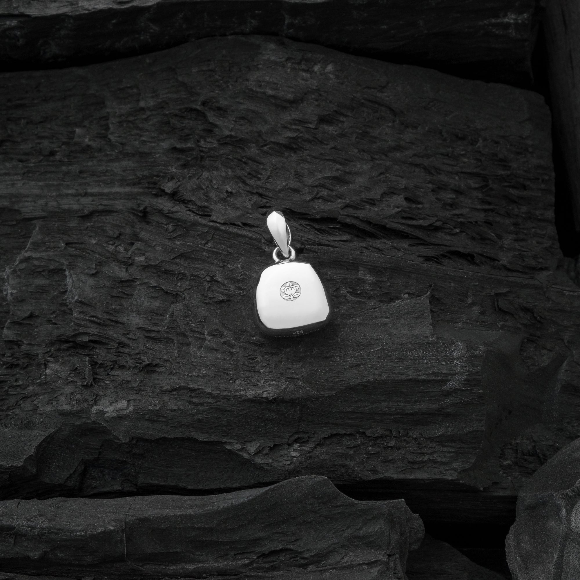 Silver Daruma Pendant - Back