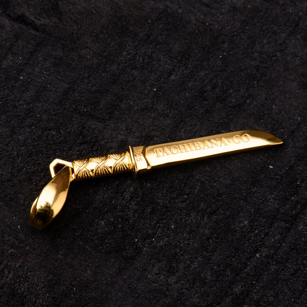 Gold Tanto Short Sword Pendant - Back