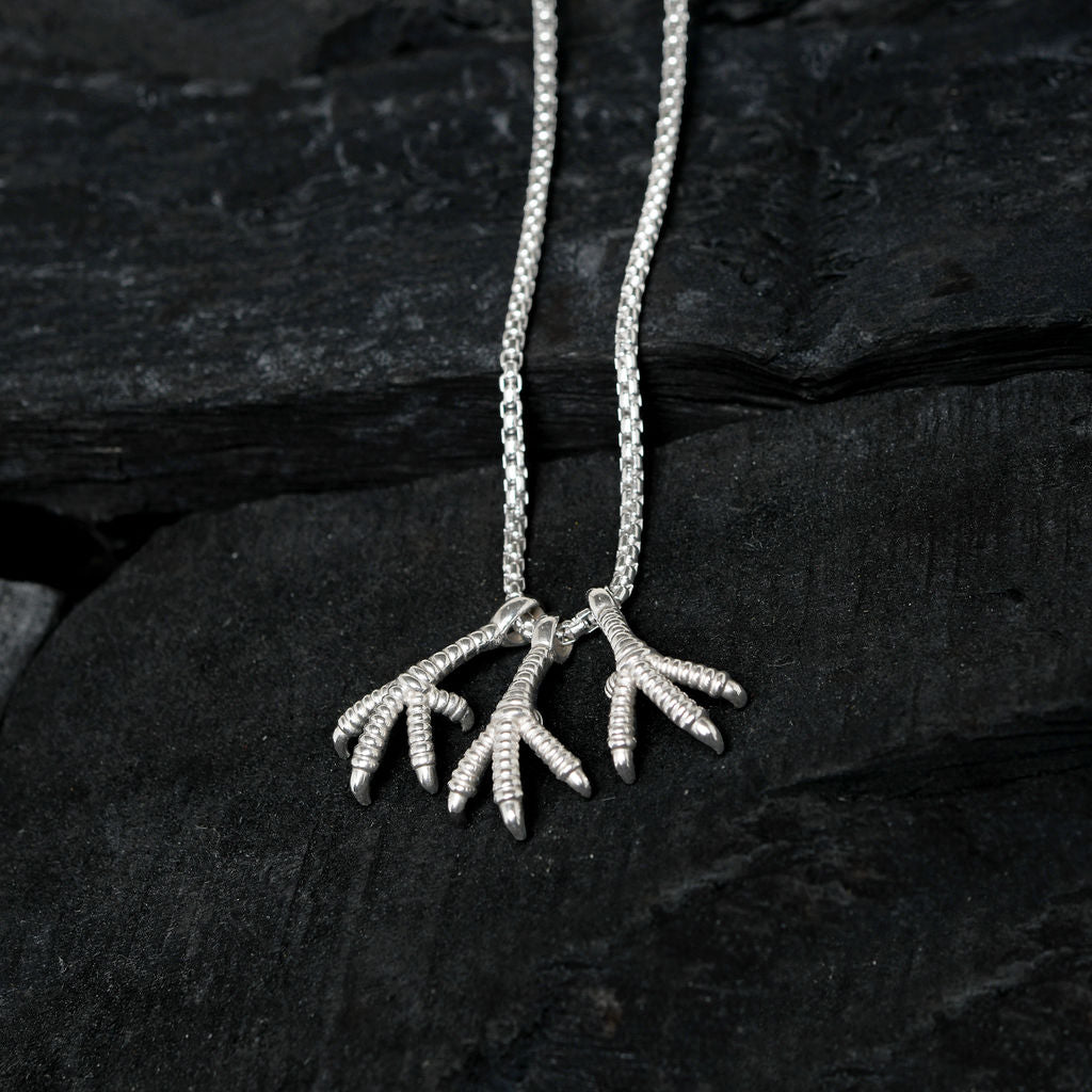 Yatagarasu-necklace-front