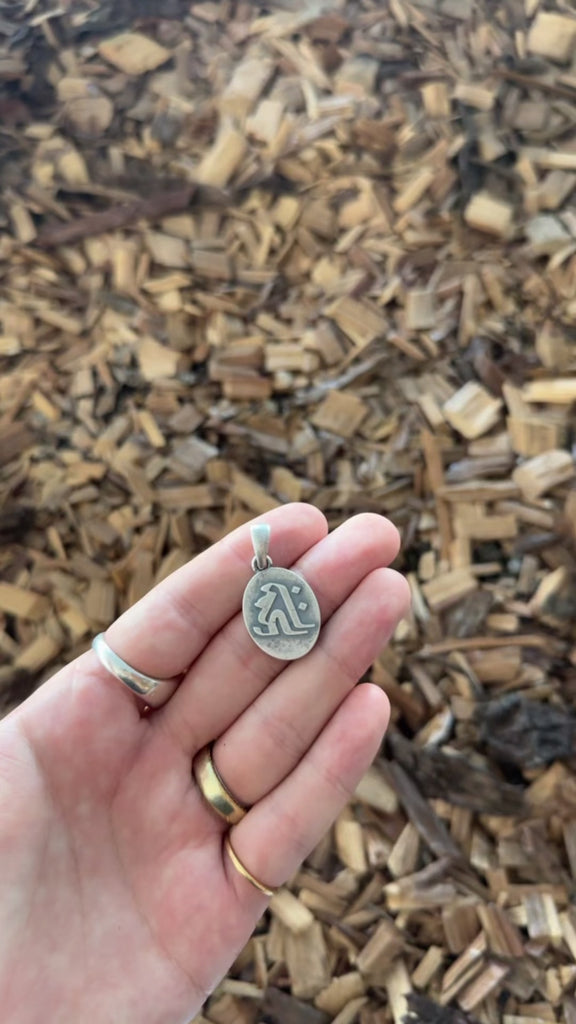 Silver-Senju-Kannon-pendant-video